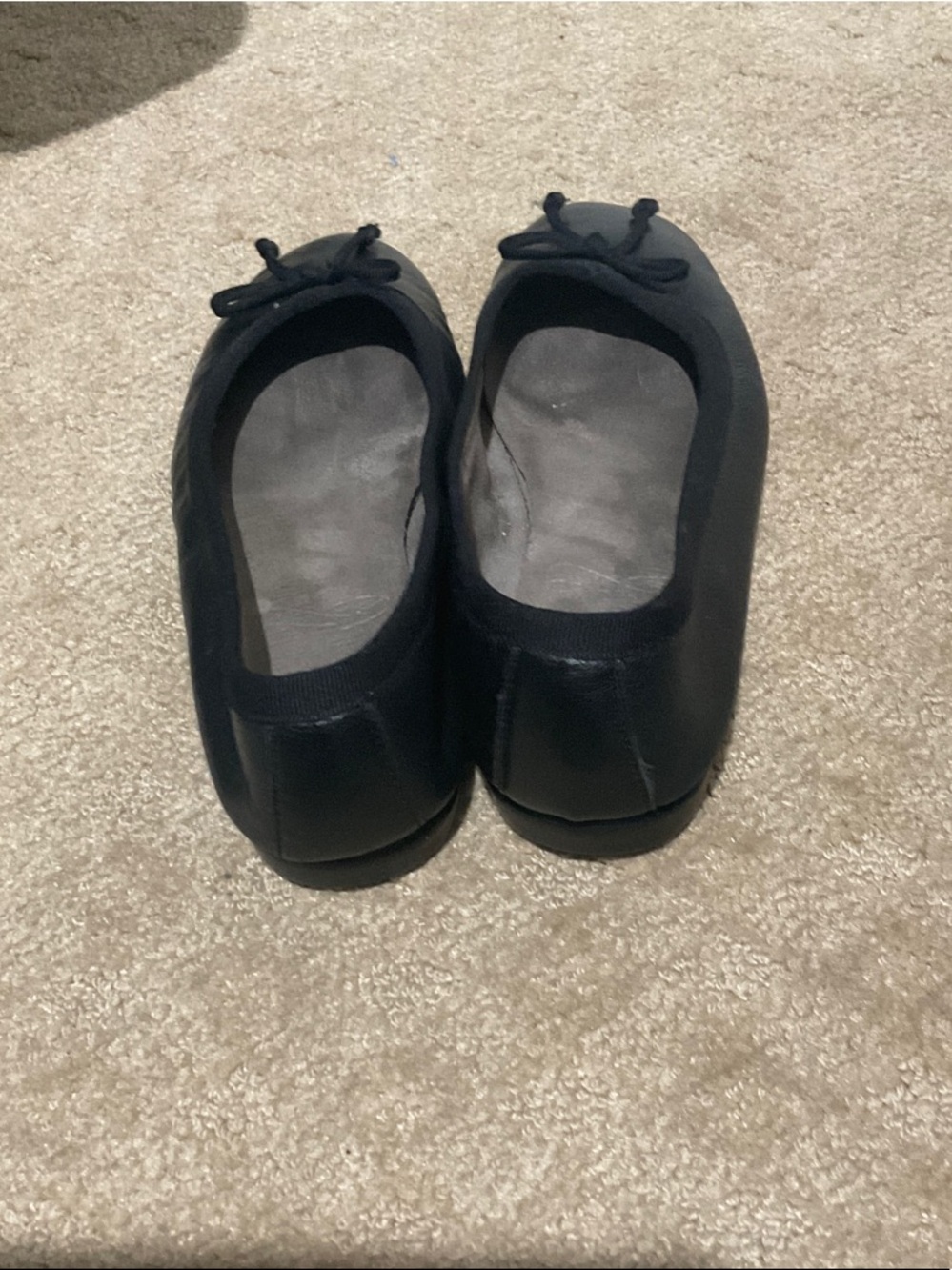 AEROSOLES Black Leather Bow Flats - Picture 4 of 7